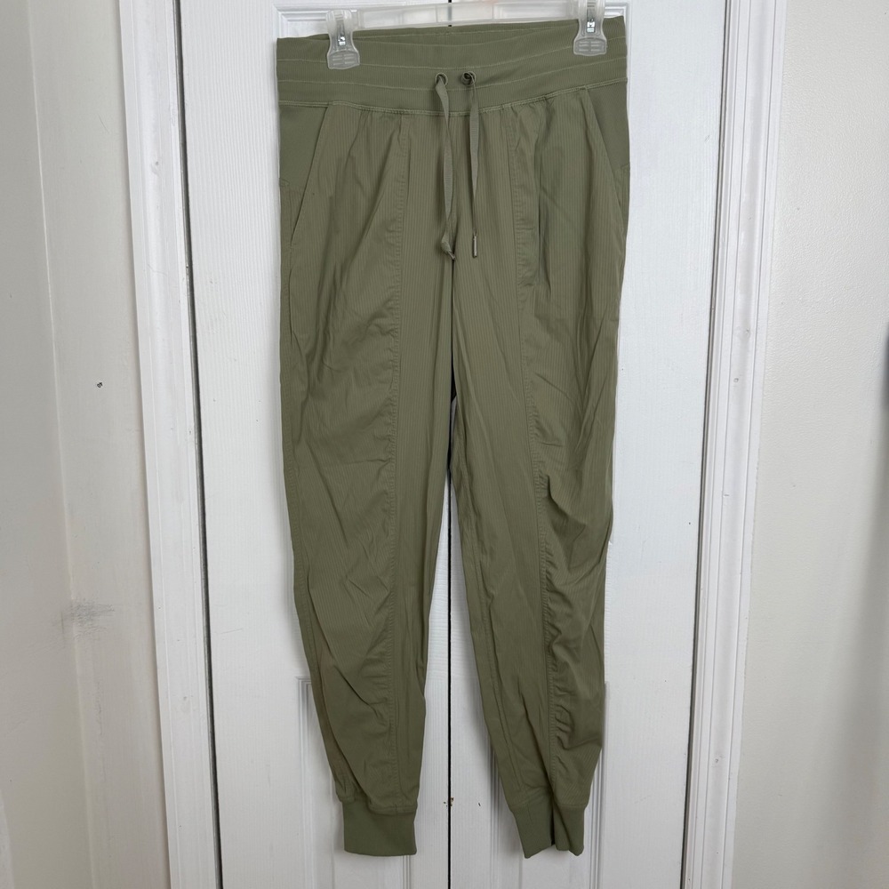 Lululemon Beyond the Studio Jogger 6 Sage Green Ruched Gorpcore Athleisure